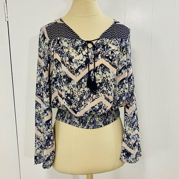 Love, Fire | Sheer Blouse - Picture 2 of 9